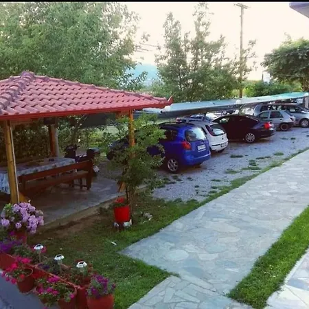 Sakis Paralía Skotínis
